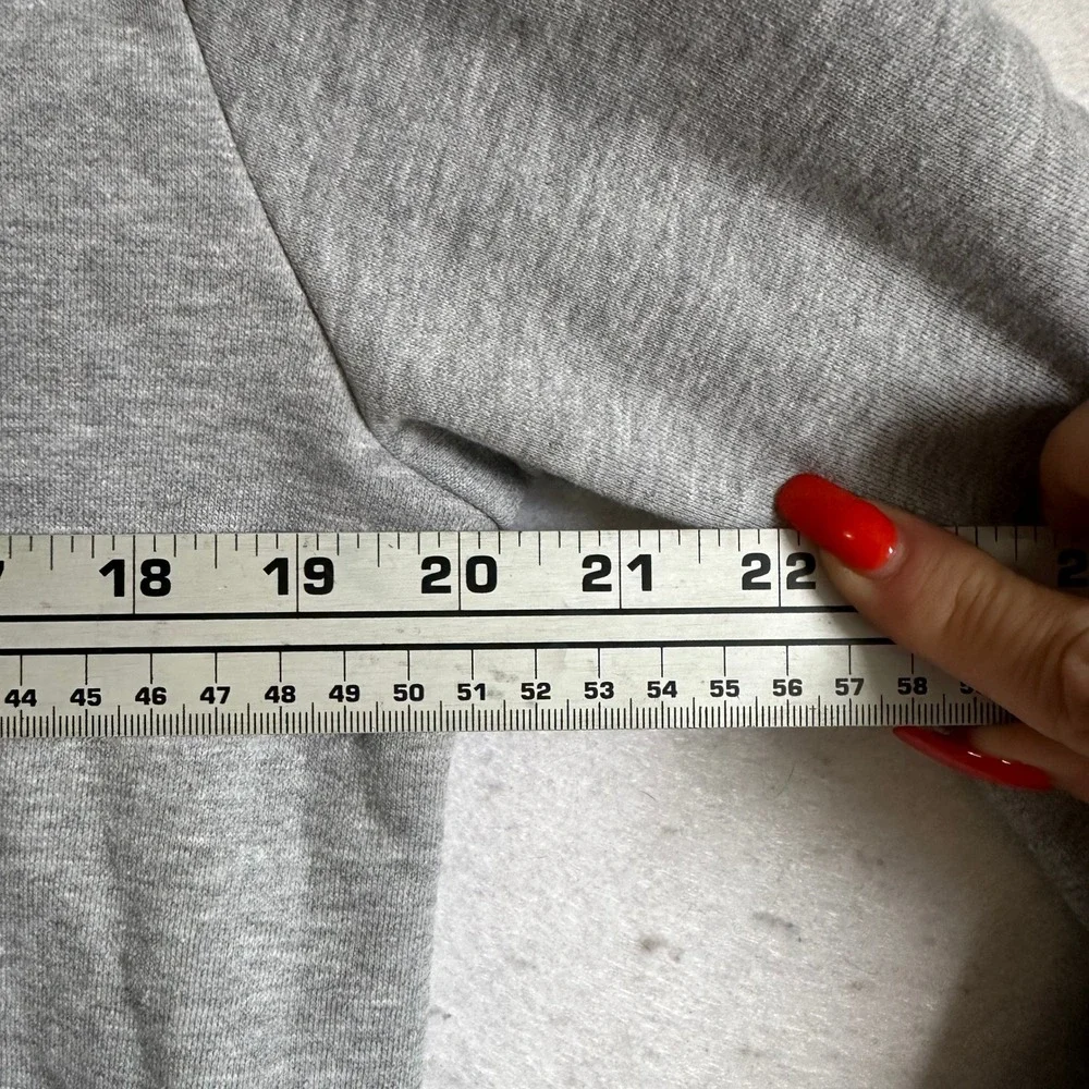 The North Face Mens Circular Design Bear Mountain Graphic Hoodie Gray Small